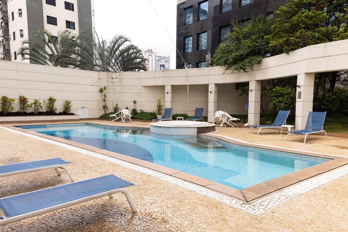 Flat Localizado Em Renomado-vila Olimpia