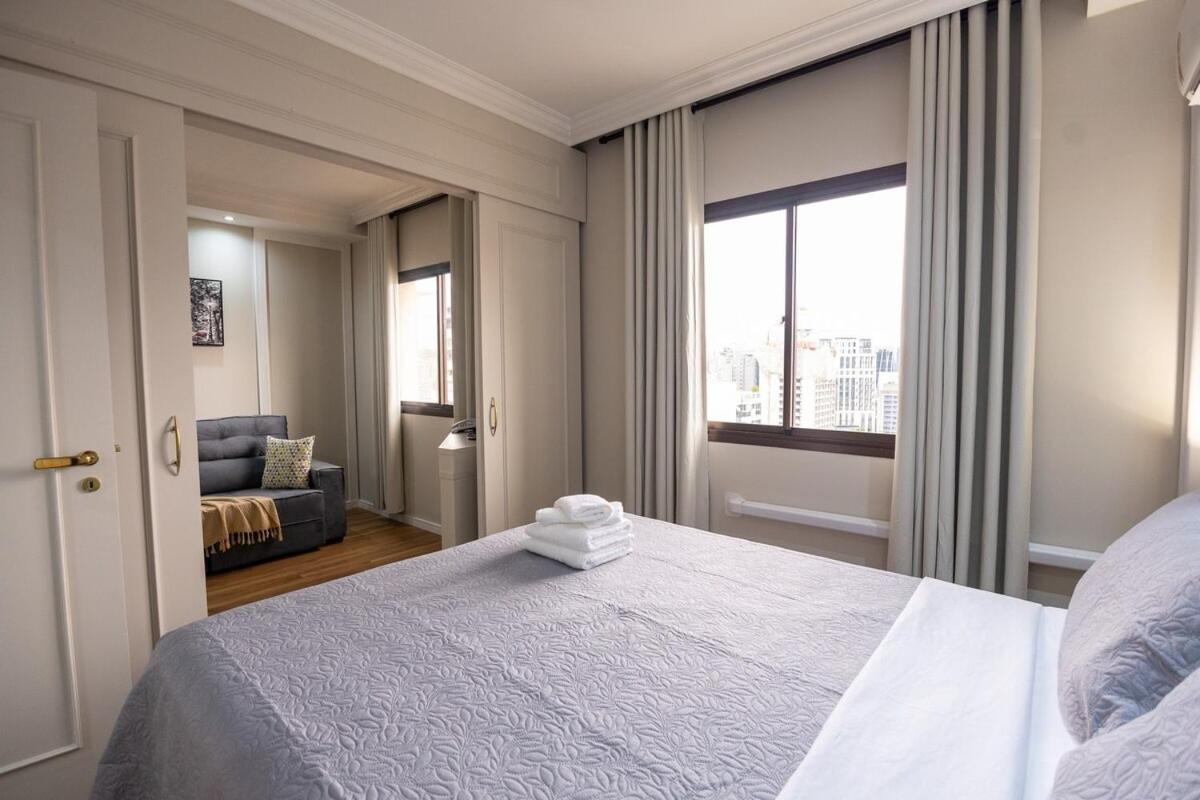 Flat Localizado Em Renomado-vila Olimpia São Paulo